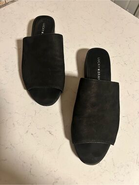 🍀Lucky Brand | Florent Black Suede
Leather Minimalist Low Heel Mule Flat Sandal
